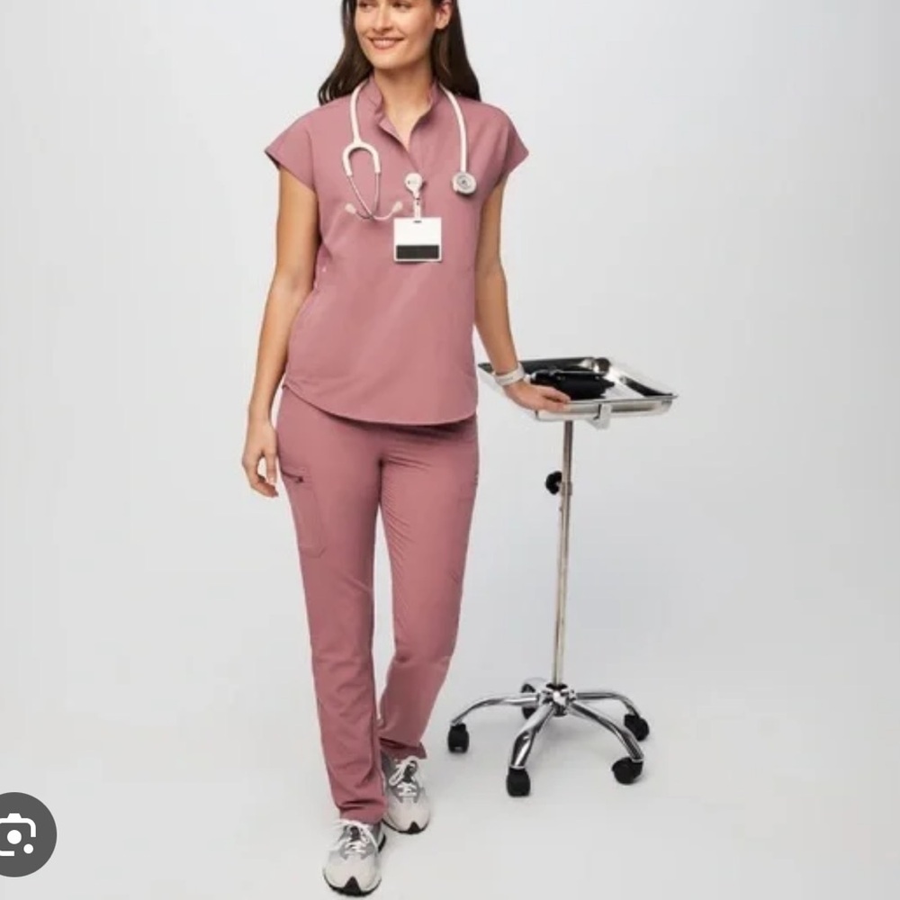 Mauve figs - medium joggers.